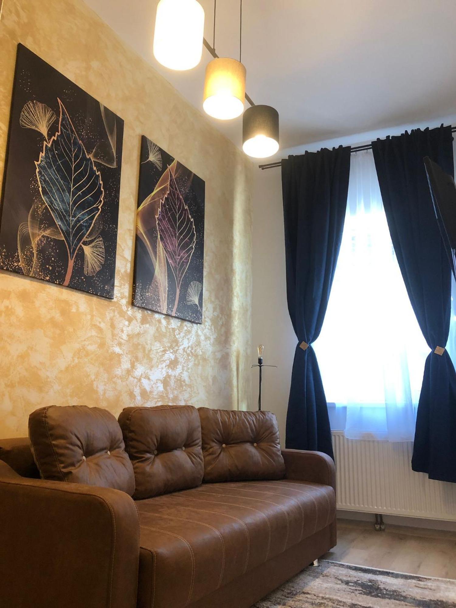 Urban Apartment *